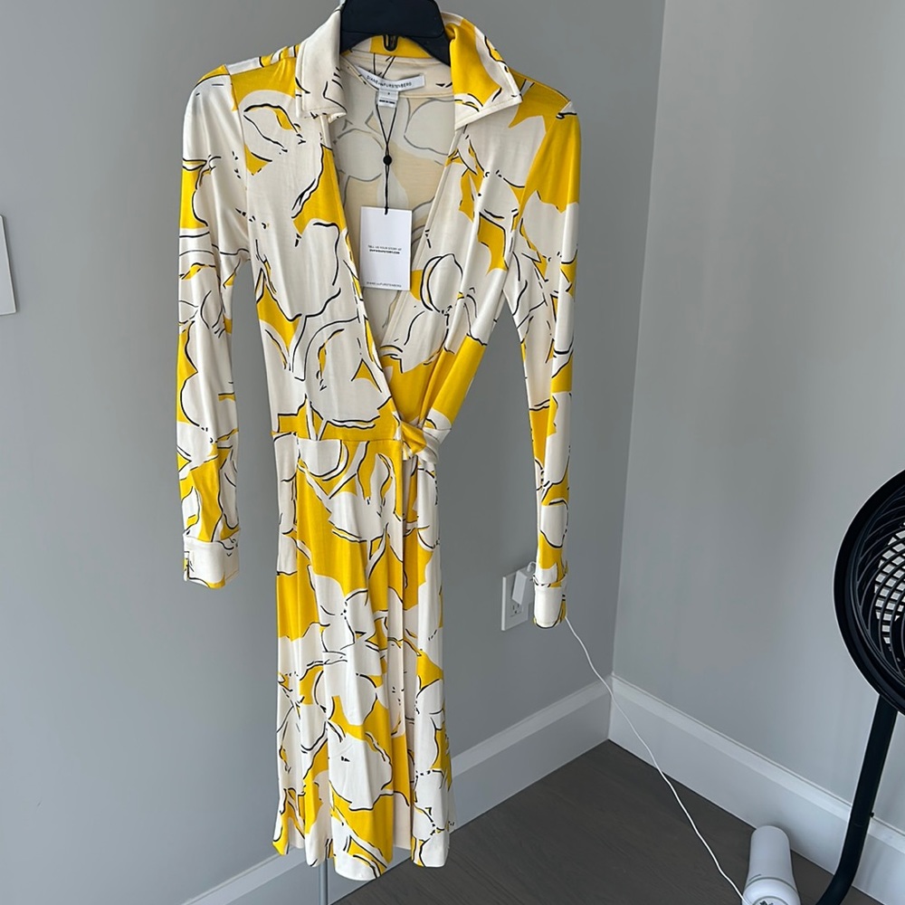 New with tags DVF dress size 2